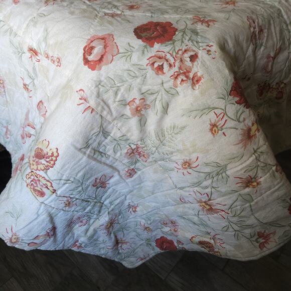 Handmade Patchwork Quilt Blanket Twin Red Floral Reversible Christmas 66x84 - Picture 9 of 11